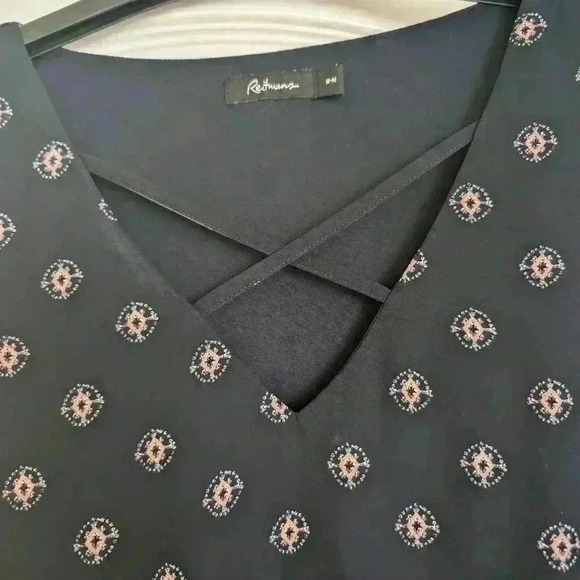 Reitmans size Medium navy dress with pattern - Picture 3 of 6